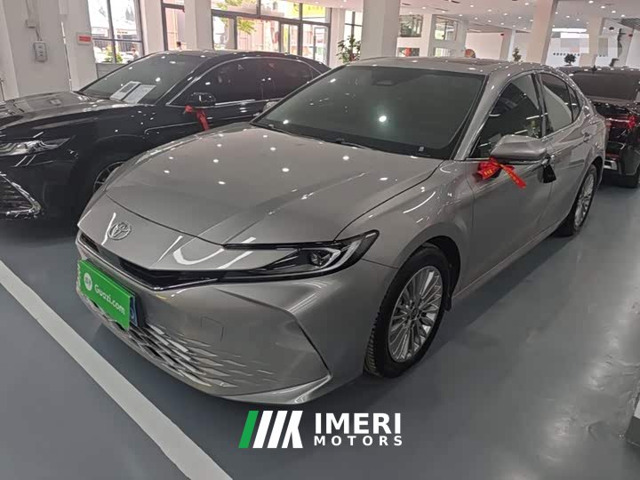 Toyota Camry Hybrid 2.0HE Elite - ავტომობილი ჩინეთიდან