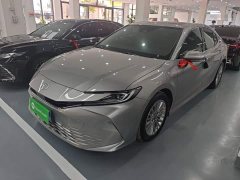 Toyota Camry Hybrid 2.0HE Elite - ფოტო 1