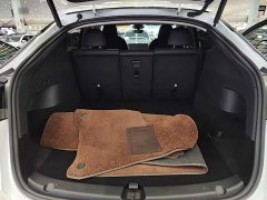 Tesla Model Y Rear-Wheel Drive - ფოტო 19