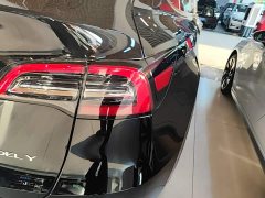 Tesla Model Y 2022 Facelift Rear-Wheel Drive - ფოტო 8