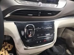 Buick GL8 Land Executive Cabin 652T Luxury - ფოტო 12
