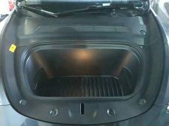 Tesla Model Y Rear-Wheel Drive - ფოტო 20