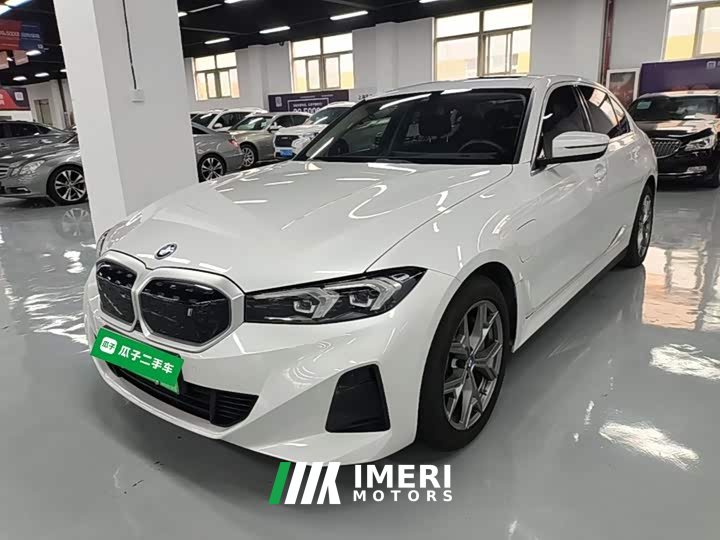 BMW i3 eDrive 35 L