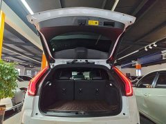 Cadillac XT4 2021 28T FWD Luxury - ფოტო 19