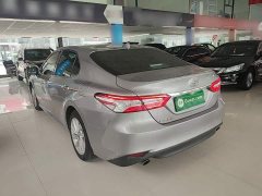 Toyota Camry 2.0G Luxury - ფოტო 5