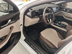 BYD Qin PLUS Glory Edition DM-i 55KM Leading - ფოტო 16