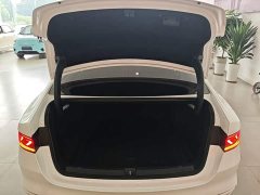 BYD Qin PLUS Glory Edition DM-i 55KM Leading - ფოტო 19
