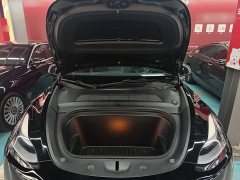 Tesla Model Y Rear-Wheel Drive - ფოტო 20