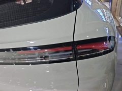 Baojun Yunhai 140km Plug-in Hybrid Standard Edition - ფოტო 8