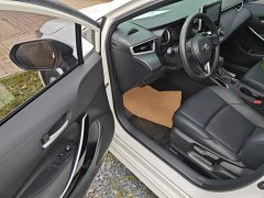 Toyota Corolla Hybrid 1.8H E-CVT Luxury - ფოტო 16