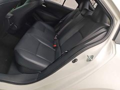 Toyota Corolla Hybrid 1.8H E-CVT Luxury - ფოტო 17