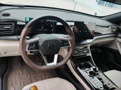 BYD Qin PLUS Glory Edition DM-i 55KM Leading - ფოტო 10