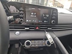 Hyundai Elantra 2022 1.5L CVT GLX Elite - ფოტო 13