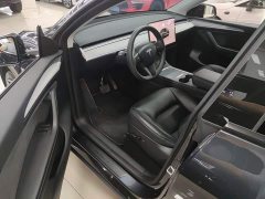Tesla Model Y Rear-Wheel Drive - ფოტო 16