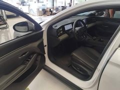 BYD Qin L DM-i Smart Drive Edition 120KM Superior - ფოტო 16