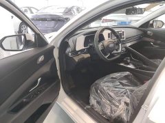 Hyundai Elantra 2023 1.5L CVT GLS Leading Edition - ფოტო 16