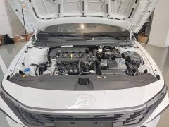 Hyundai Elantra 2023 1.5L CVT GLS Leading Edition - ფოტო 20