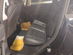 Tesla Model Y Rear-Wheel Drive - ფოტო 17
