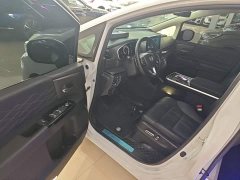 Honda Odyssey 2024 2.0L e:HEV Luxury - ფოტო 16