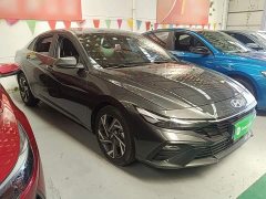 Hyundai Elantra 2023 1.5L CVT GLX Elite - ფოტო 4