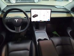 Tesla Model Y Standard Range RWD - ფოტო 10