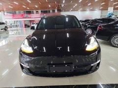 Tesla Model Y Standard Range RWD - ფოტო 3