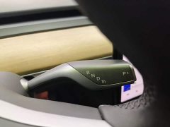 Tesla Model Y Long Range All-Wheel Drive - ფოტო 10