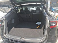 Tesla Model Y Long Range All-Wheel Drive - ფოტო 15