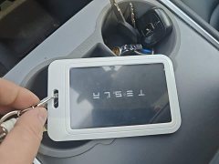 Tesla Model Y Long Range All-Wheel Drive - ფოტო 17