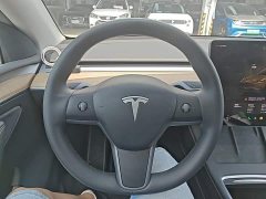 Tesla Model Y Long Range All-Wheel Drive - ფოტო 7