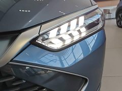 BYD Qin PLUS Glory Edition DM-i 55KM Leading - ფოტო 18