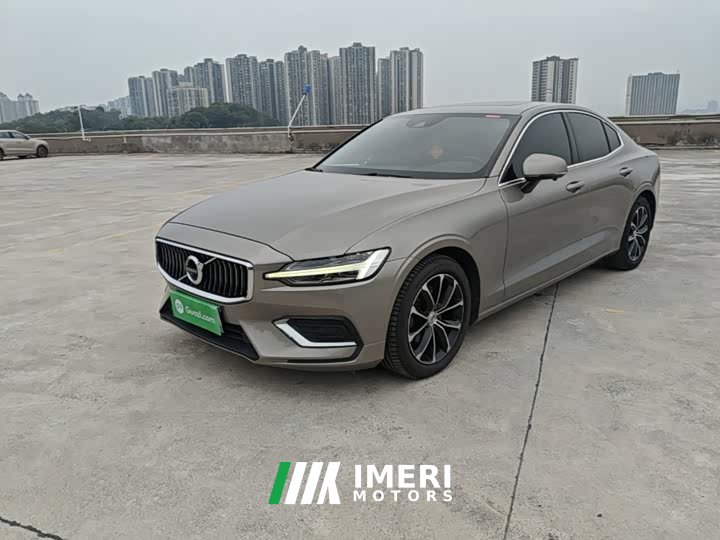 Volvo S60 T4 Intelligent Luxury Edition - ავტომობილი ჩინეთიდან