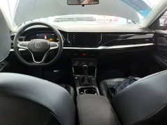 Volkswagen Passat Outstanding Edition 280TSI Business Version - ფოტო 10