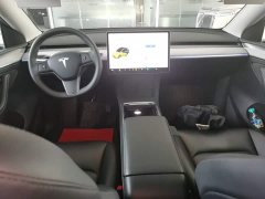 Tesla Model Y Rear-Wheel Drive - ფოტო 10