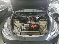 Tesla Model Y Rear-Wheel Drive - ფოტო 20