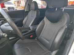 Hyundai Elantra 1.5L CVT Luxury - ფოტო 15