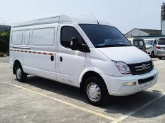 New Journey Xingtuo V80 2.0T Manual Classic City King Long Wheelbase Mid-roof 3-seater - ფოტო 4