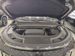 Li Auto L8 2023 Pro - ფოტო 20