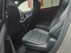 Tesla Model Y L Long Range All-Wheel Drive - ფოტო 17