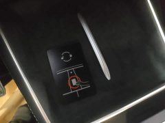 Tesla Model Y L Long Range All-Wheel Drive - ფოტო 9
