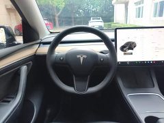 Tesla Model Y Standard Range RWD - ფოტო 11