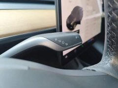 Tesla Model Y Standard Range RWD - ფოტო 14
