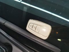 Toyota Corolla Hybrid 1.8H E-CVT Sport - ფოტო 9