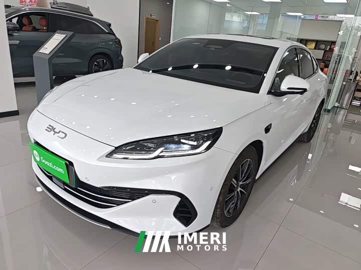 BYD Dolphin 06 DM-i Smart Drive 120KM Deluxe