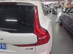 Volvo XC60 2022 B5 AWD Smart Luxury Edition - ფოტო 8