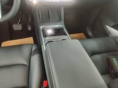 Tesla Model Y Long Range All-Wheel Drive - ფოტო 14