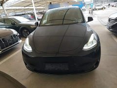 Tesla Model Y Rear-Wheel Drive - ფოტო 3