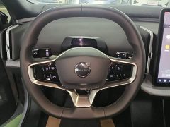 Volvo EX30 2025 Rear-Wheel Drive Extended Range Ultra - ფოტო 11