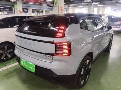 Volvo EX30 2025 Rear-Wheel Drive Extended Range Ultra - ფოტო 7