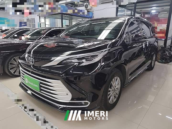 Toyota Sienna 2.5L Hybrid Premium Edition